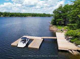 2 Island Dr #880, Georgian Bay, ON L0K1S0