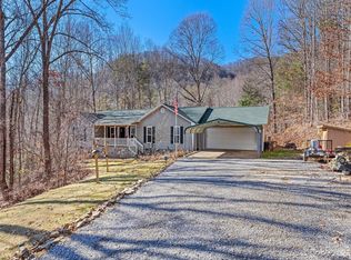 213 Cobblestone Dr, Waynesville, NC 28786