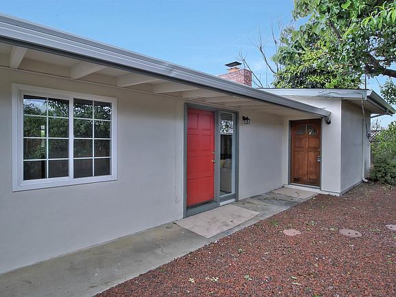 4th image of 637 Flannery St
