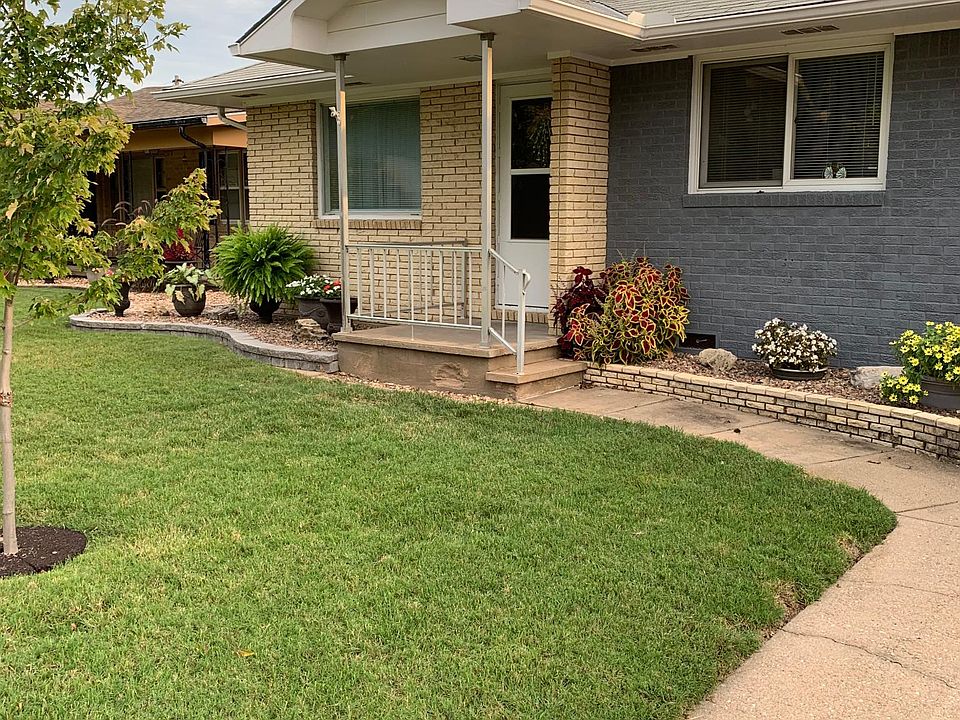 Landlord provides lawn maintenance and planting flowers.