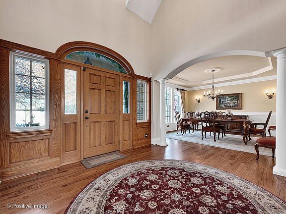 3rd image of 38W525 Forest Glen Ct