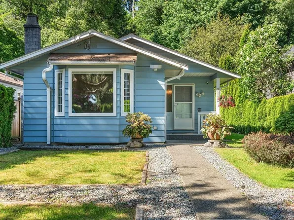 1440 Hope Rd, North Vancouver, BC V7P 1W8