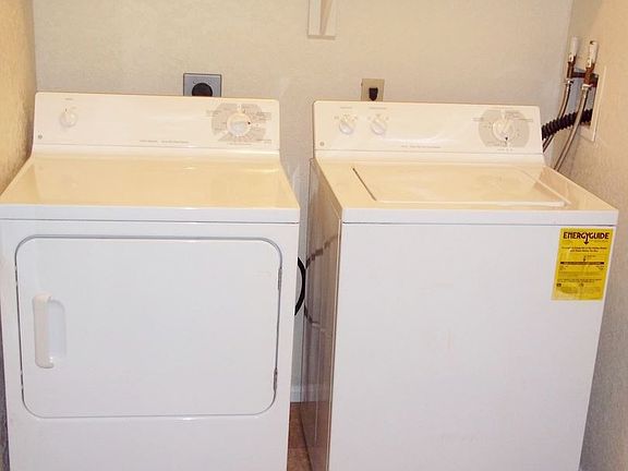 4th image of 415 King St APT 702