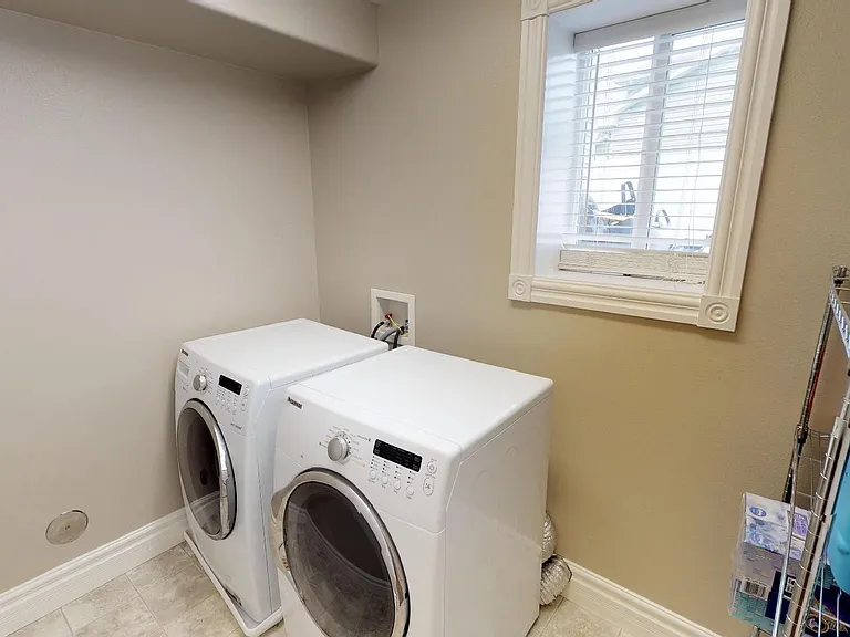 3835 Fairmeadow Dr — Photo 29