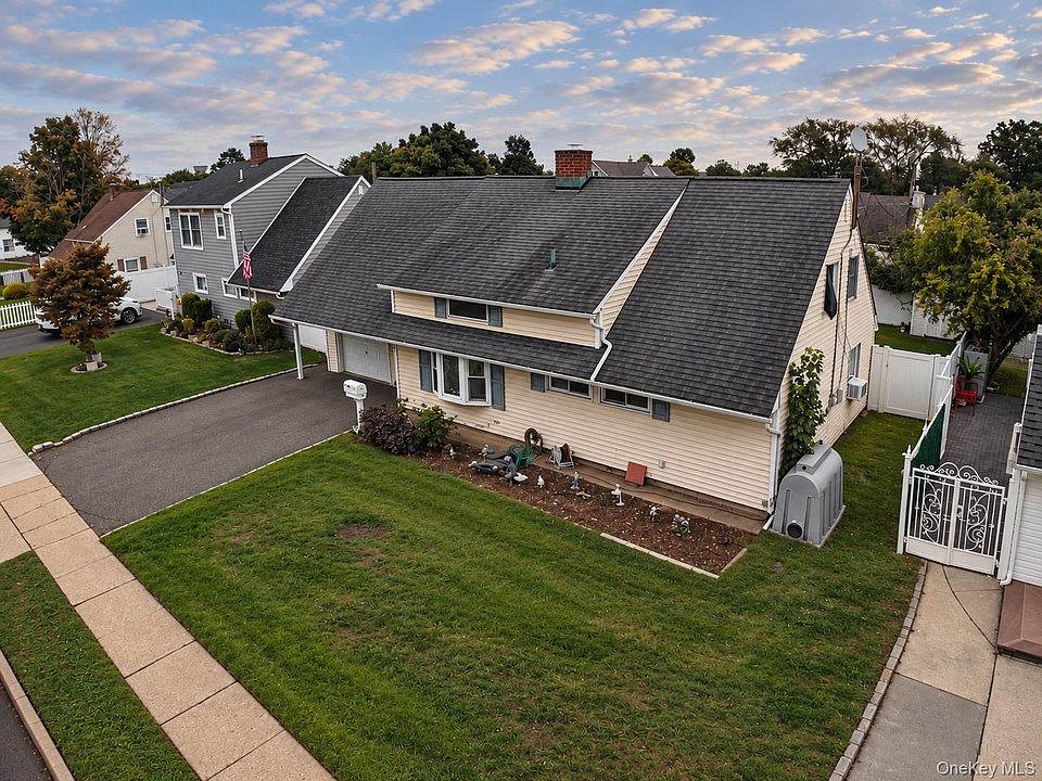 1st image of 158 Bloomingdale Road