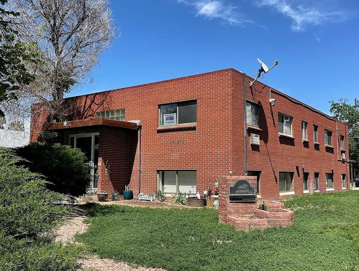 Building Photo - 2524 Joliet St