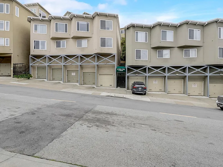 Terra Vista Apartments — Photo 5