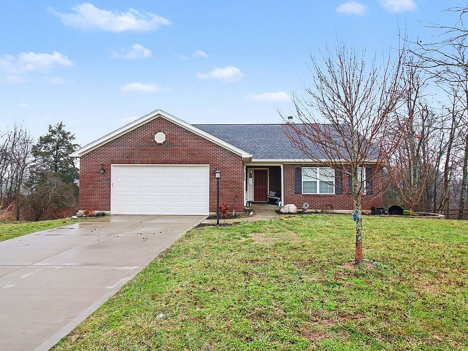 1st image of 575 Claiborne Dr