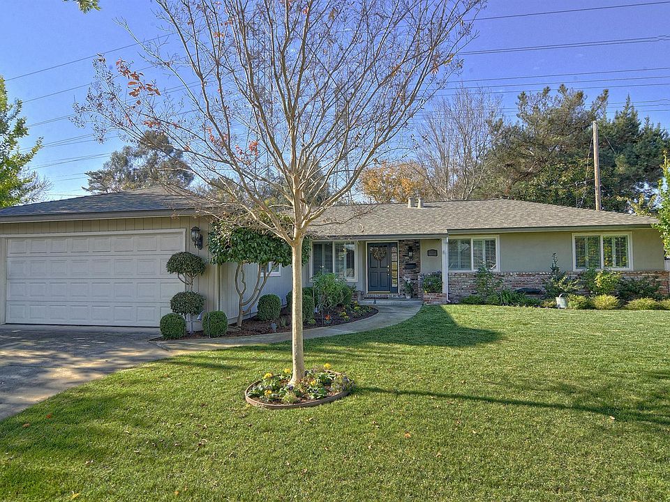 1st image of 1537 Ashcroft Way