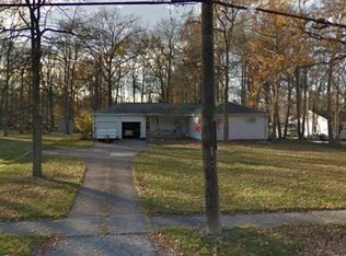 1984 Canterbury Rd, Westlake, OH 44145