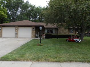 249 Maple St, Sugar Grove, IL 60554