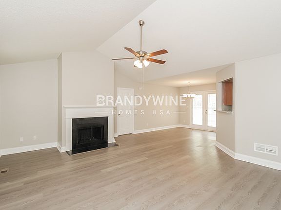 4th image of 63 Blue Springs Way