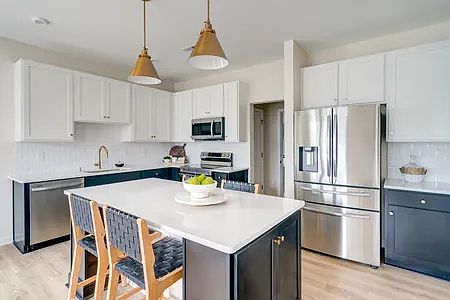 3rd image of 3436 Carlton St #7B