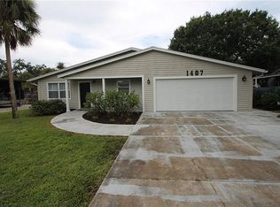 1407 Russell Ave, Sarasota, FL 34232