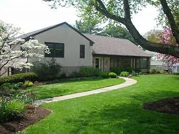 308 Tower Ln photo 1