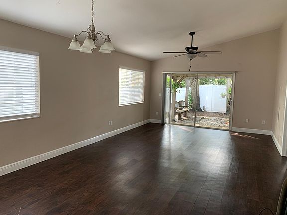 4th image of 517 Harvard Pl