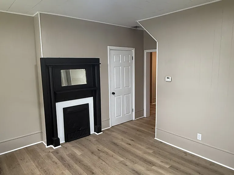 211 Gallagher Ave #211 — Photo 6