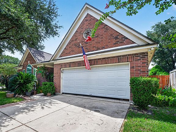 4th image of 7230 Oak Walk Dr