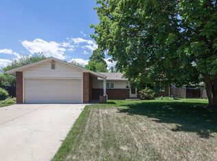 1013 Meadowbrook Dr, Fort Collins, CO 80521