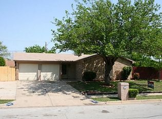 6433 Brookside Dr, Watauga, TX 76148