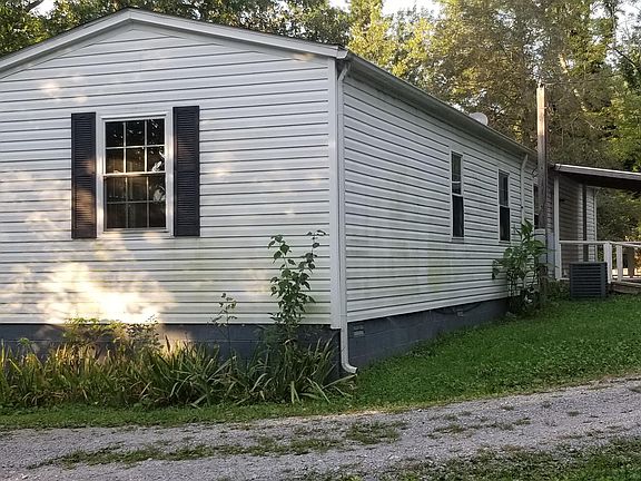 3rd image of 1261 Stanley St