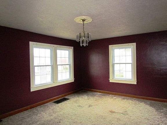 4th image of 1627 Lee Ct