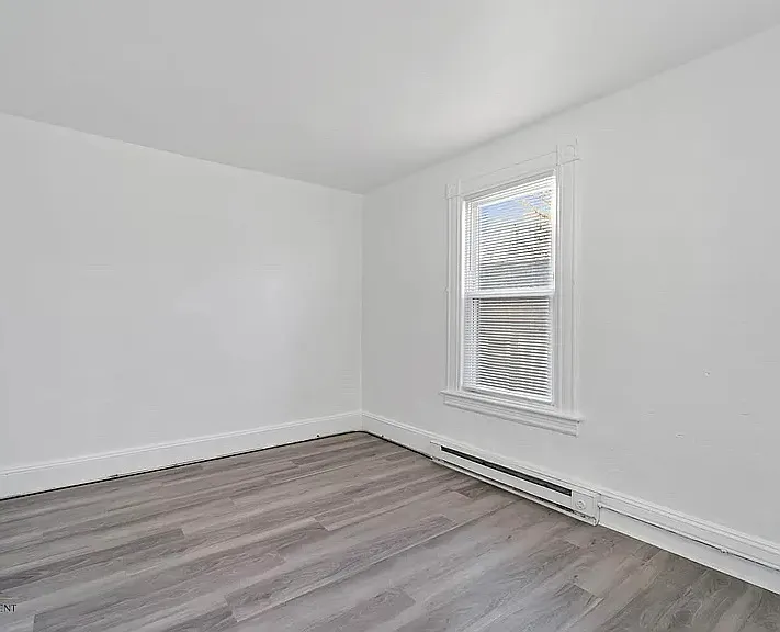 318 Front St #3R — Photo 7
