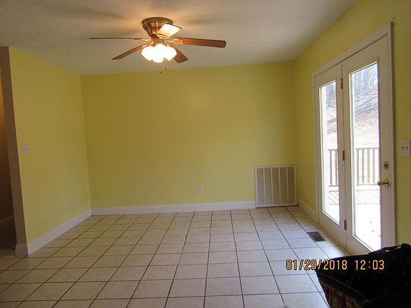 3rd image of 210 Anderson Ave