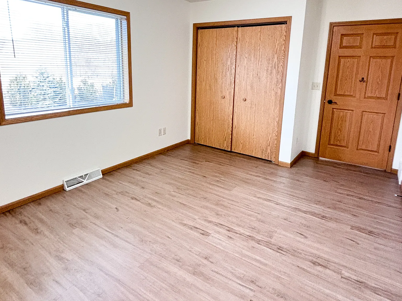 2222 Julie Ave — Photo 4