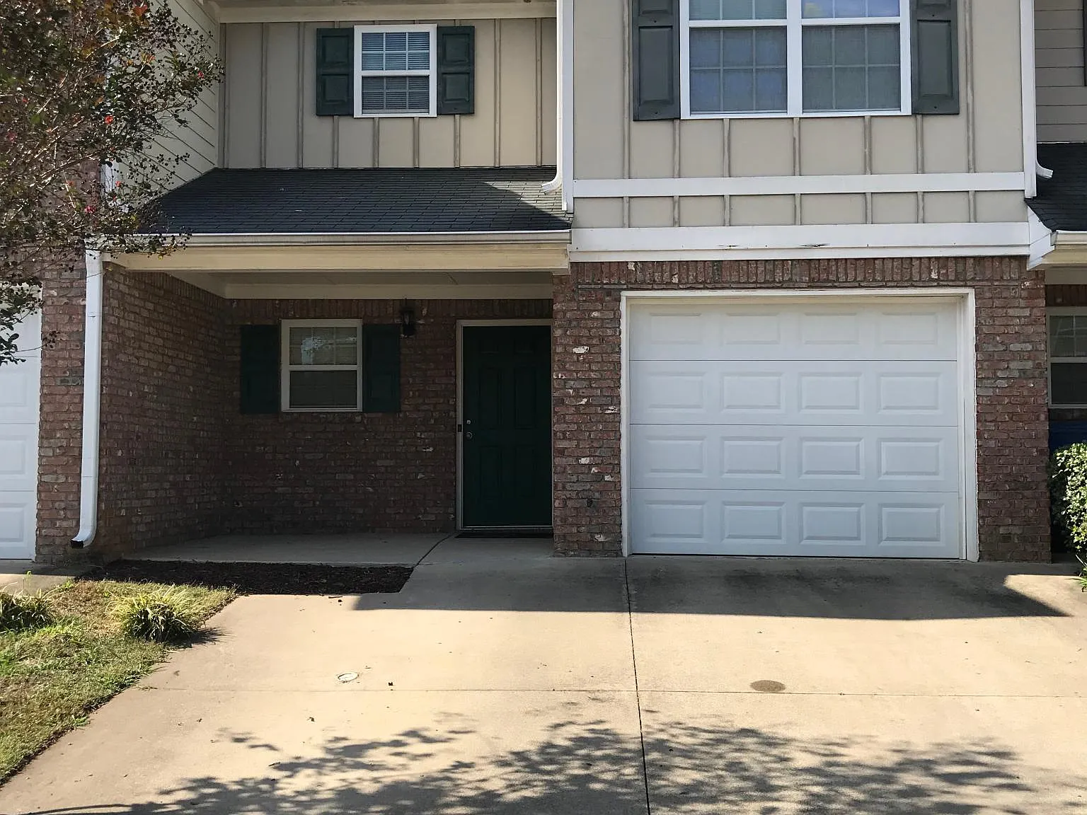 111 Princeton Ave — Photo 3