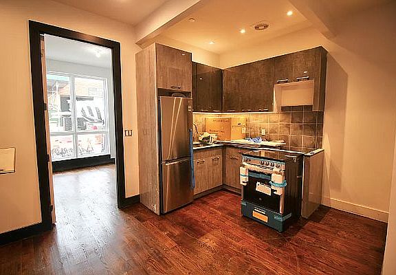 2nd image of 304 Irving Ave #1L