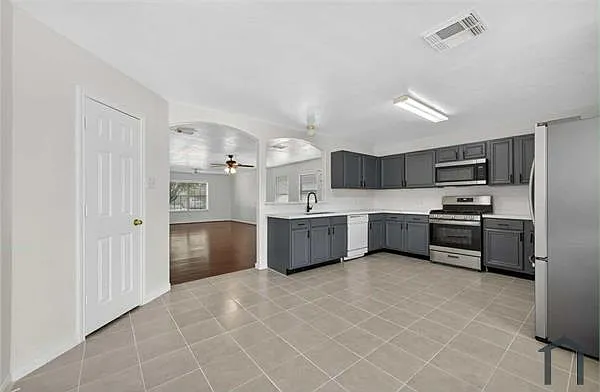 19334 Little Pine Ln — Photo 11