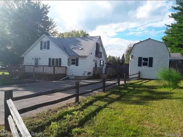 305 E Rolfe, Perry, MI 48872