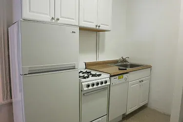 Rented by Manhattan Best Realty, Inc.