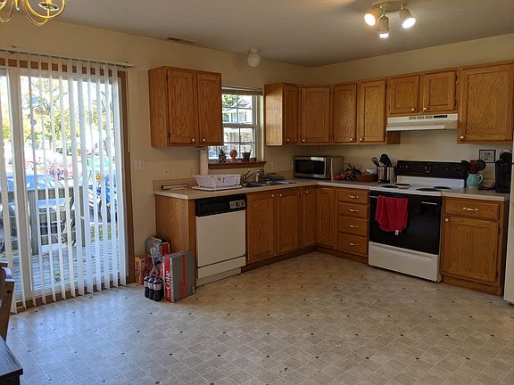 5th image of 515 E Fillmore St
