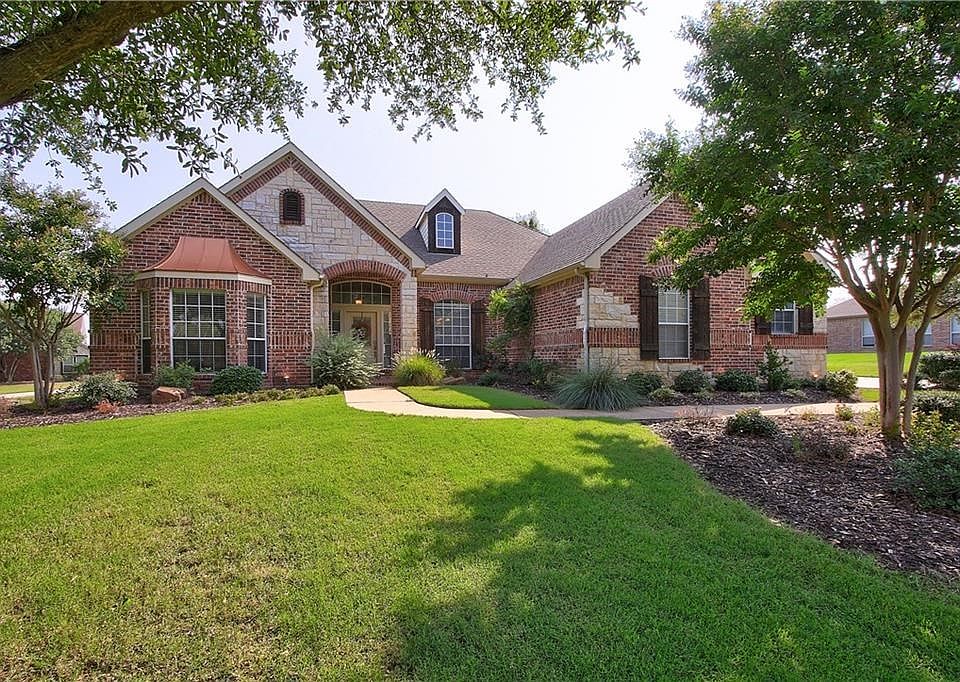1st image of 1513 Brook Ln