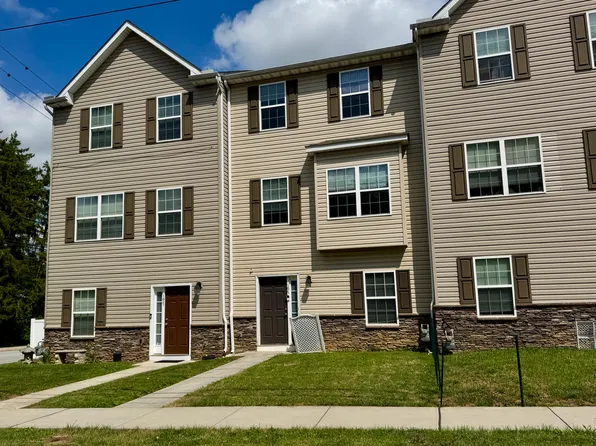 195 Moul Ave, Hanover, PA 17331