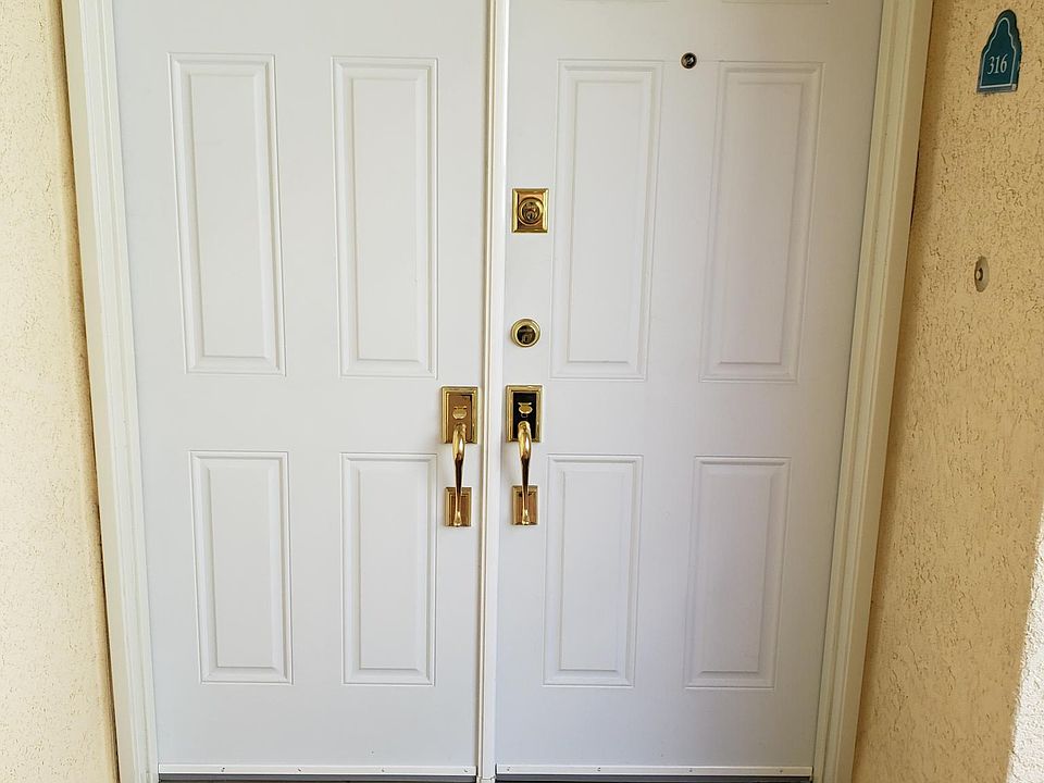 1st image of 5420 Sylmar Ave APT 316