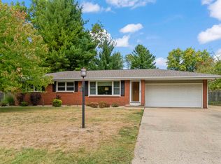 5332 N Big Hollow Rd, Peoria, IL 61615