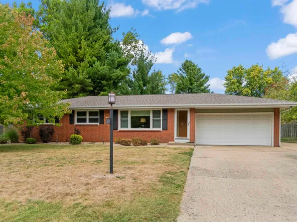 5332 N Big Hollow Rd, Peoria, IL 61615