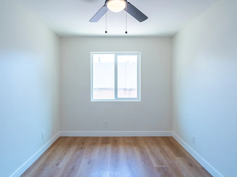 6402-06 Shane Place - 6406 — Photo 17