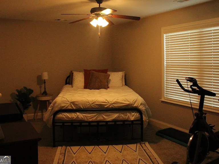 111 Sourwood Ln — Photo 21