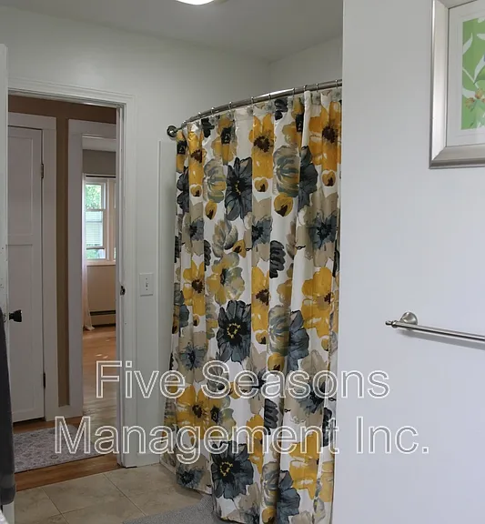 70 Pleasant Ave — Photo 39