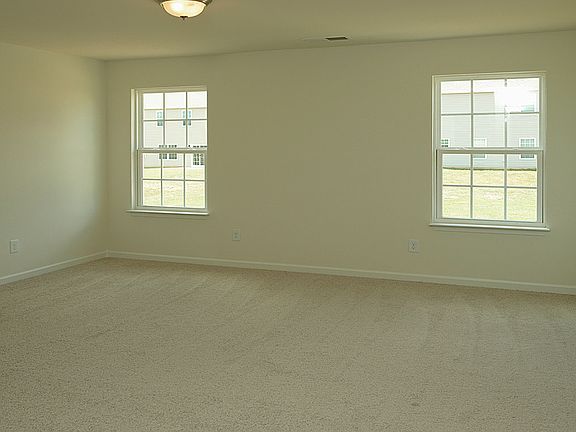 Bonus Room/ Similar Home