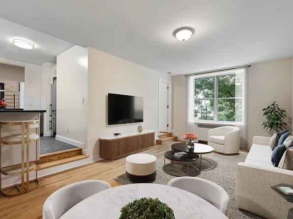 310 E 75th St, New York, NY