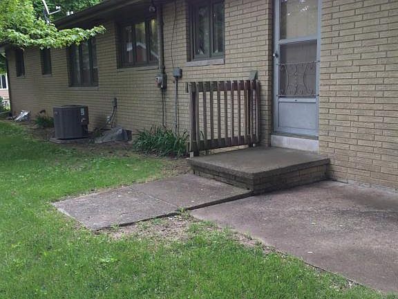 3rd image of 473 Hoover Ave