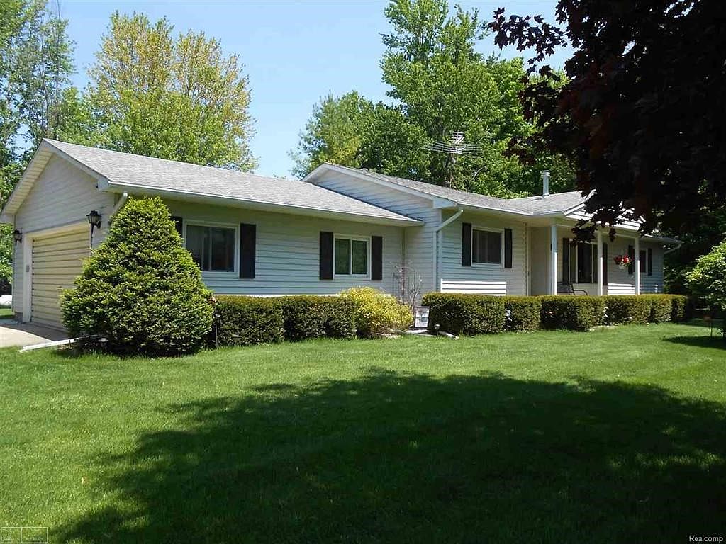 15805 Armada Center Rd, Armada, MI 48005 Zillow