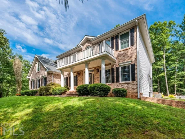 302 Cove Lake Dr, Marble Hill, GA 30148