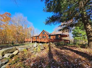 8 N Hillsborough Rd, Camden, NY 13316