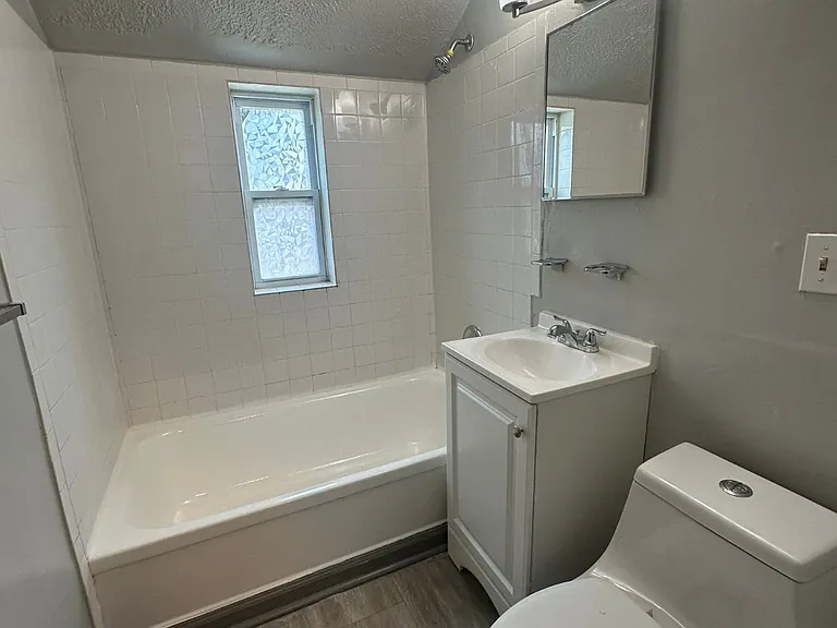 96A126 Ledgecrest Ave #126 — Photo 11